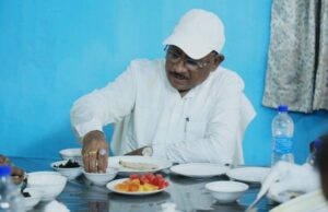 मुख्यमंत्री श्री विष्णु देव साय ने बैगा समाज के साथ किया सामूहिक भोजन, आत्मीय संवाद से मजबूत हुआ विश्वास
